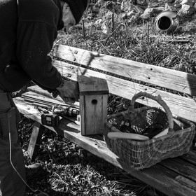 Livraison des tables réalisées par le lycée Poutrain