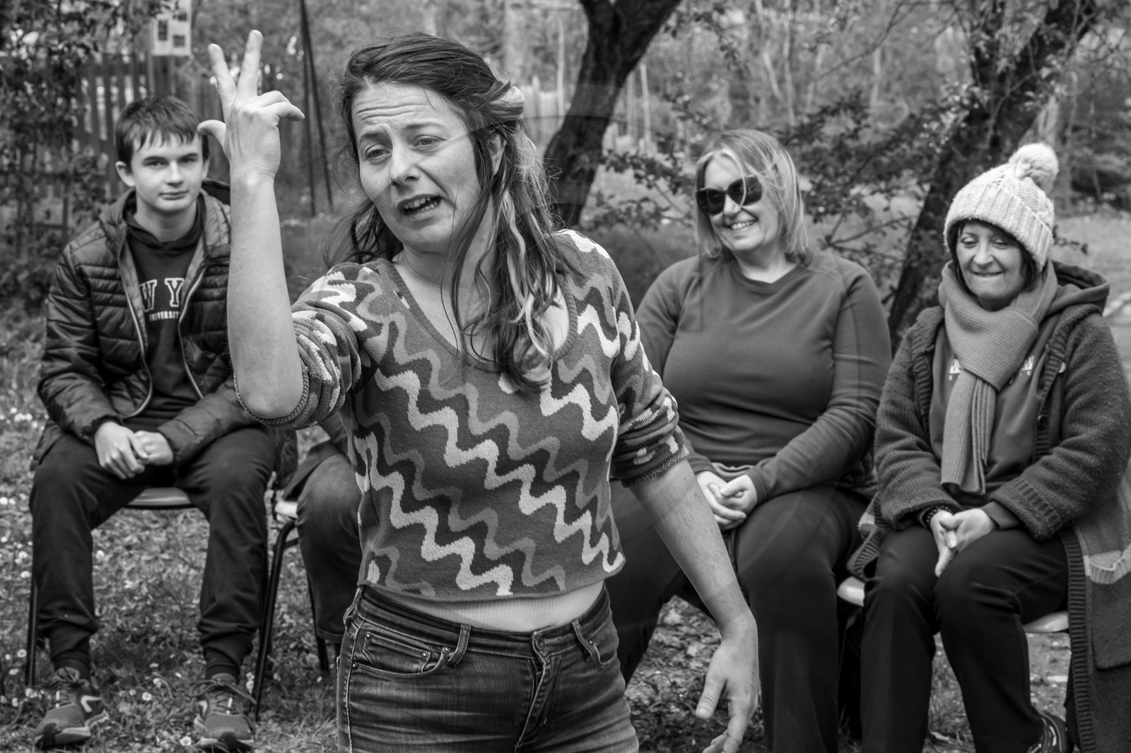 08 mai 2024 : Jeanne Alcaraz, cheffe de choeur, de retour à l'Ouort après la belle aventure 2023 où elle avait animé une chorale participative.