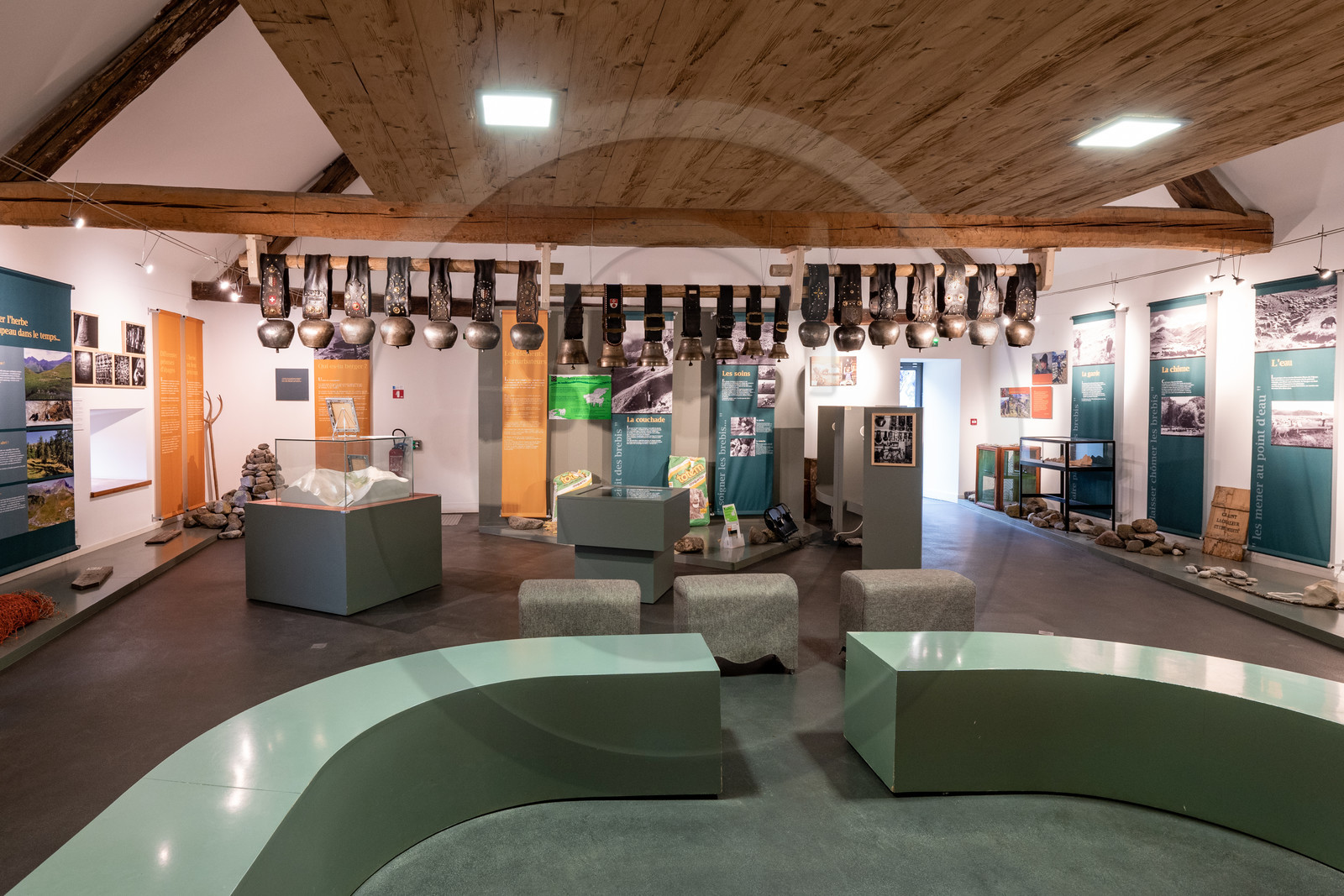 Expositions à la maison du Berger - Champoléon