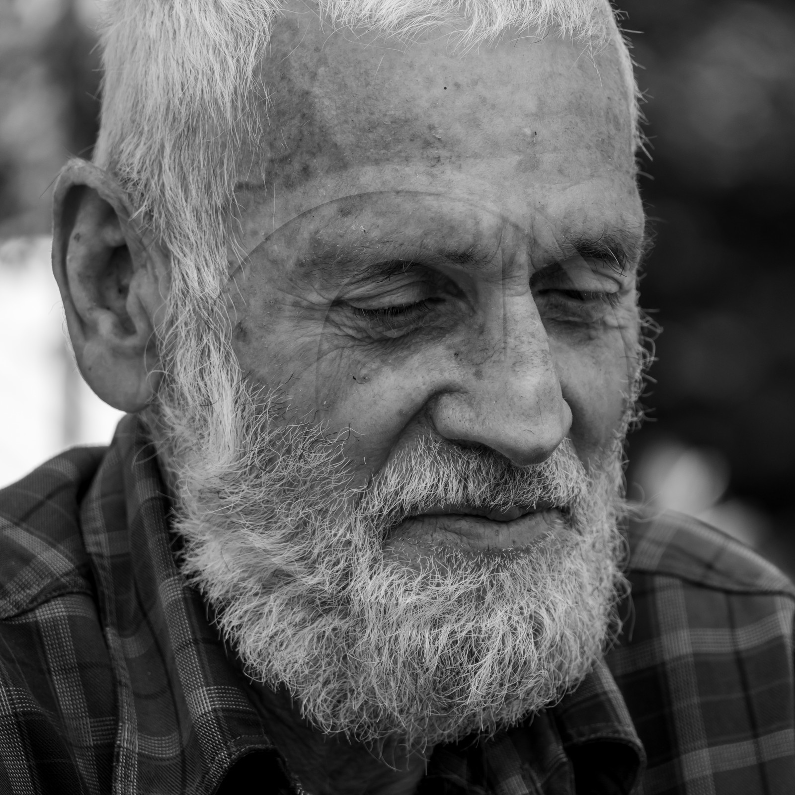 30 juin 2021 : Jardinage, jeux de cartes, masques