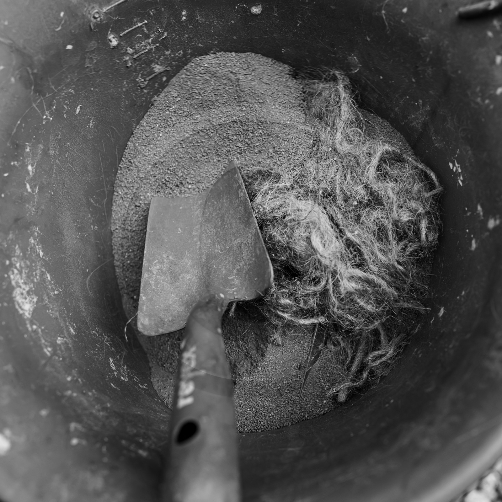 21 aout 2024 : Réalisation de Marcel Joli Coeur, l'homme de l'Ouort avec Barbara Fougnon, artiste plasticienne, et un anniversaire en chansons.