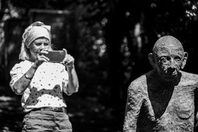 21 aout 2024 : Réalisation de Marcel Joli Coeur, l'homme de l'Ouort avec Barbara Fougnon, artiste plasticienne, et un anniversaire en chansons.