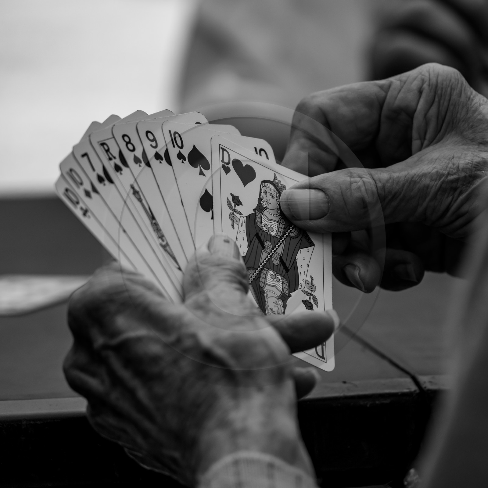 30 juin 2021 : Jardinage, jeux de cartes, masques