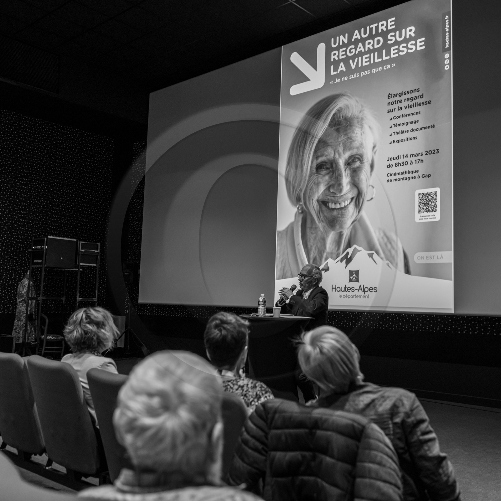 Un autre regard sur la vieillesse : une journée organisée par le Département des Hautes-Alpes à la Cinémathèque d'images de montagne à Gap. Conférences, témoignages, expositions, échanges.