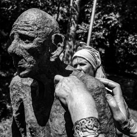 21 aout 2024 : Réalisation de Marcel Joli Coeur, l'homme de l'Ouort avec Barbara Fougnon, artiste plasticienne, et un anniversaire en chansons.