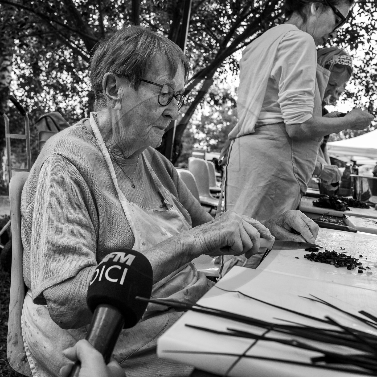 05 juillet 2023 : une cantine et des artistes