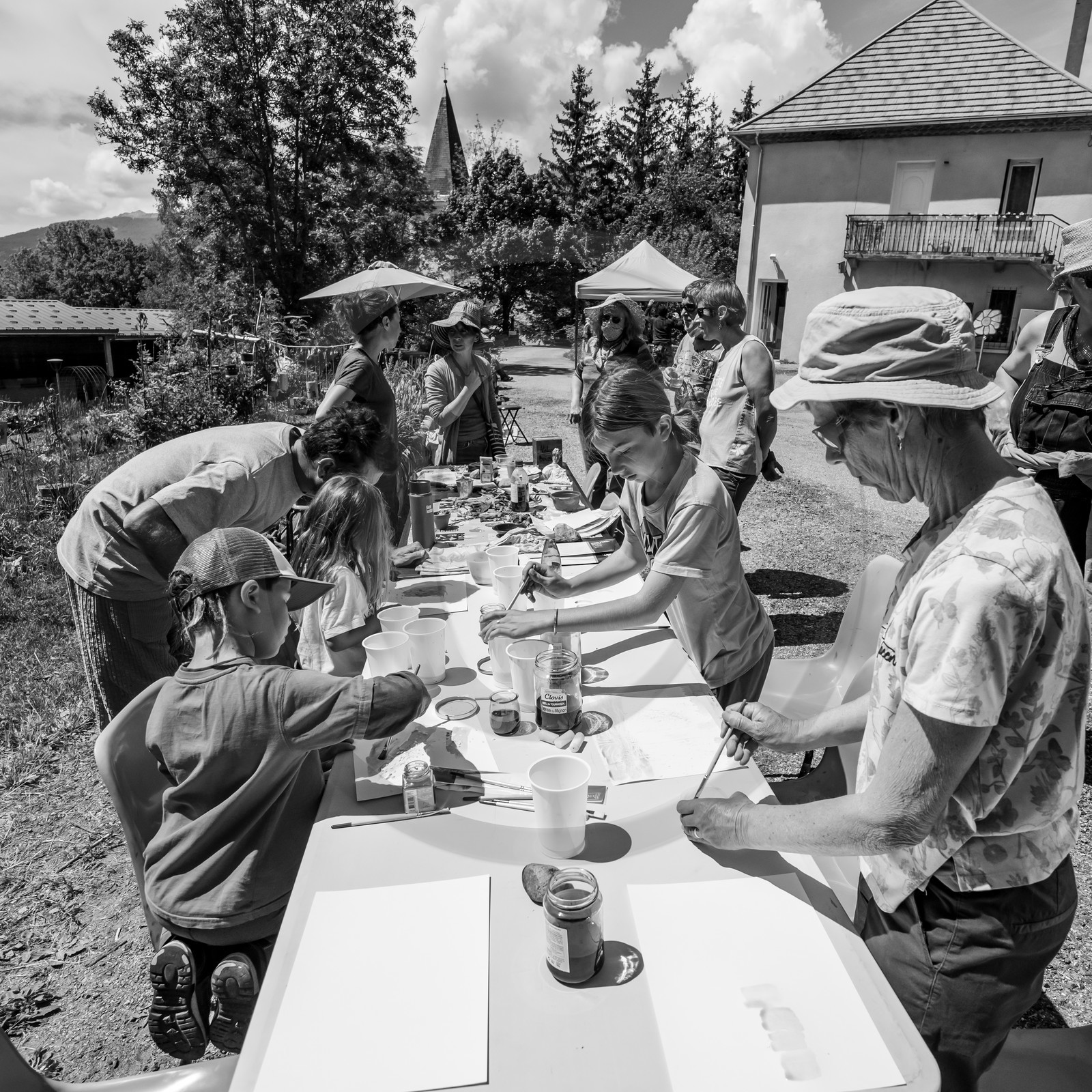 06 juin 2021 : Vide-Jardin et peinture végétale